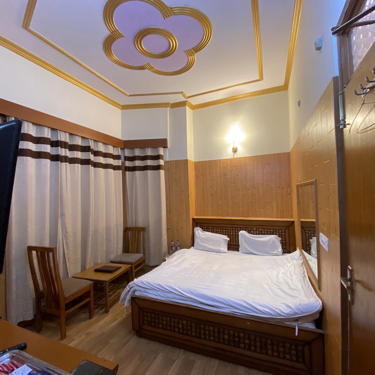 Deluxe Bedroom